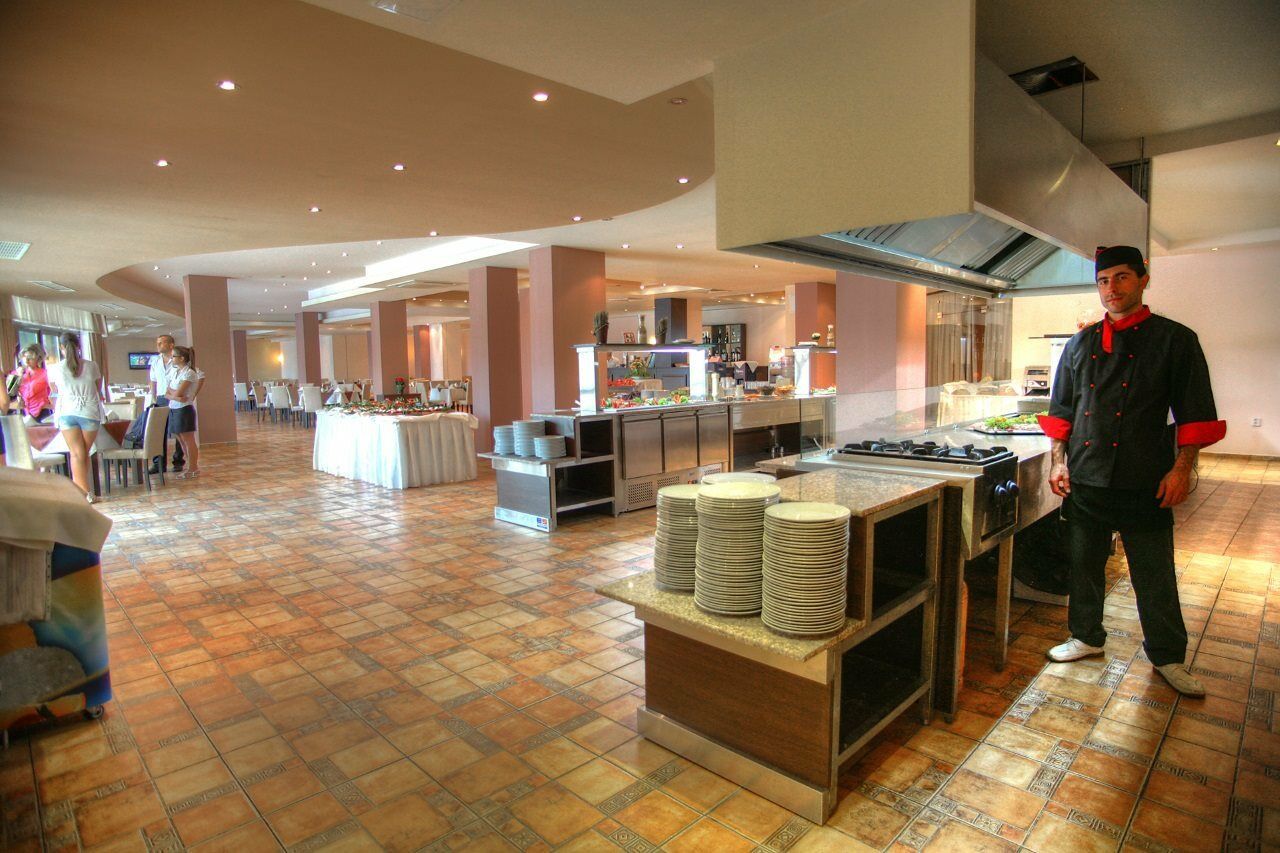 סבטי ולאס Saint George Palace Hotel מראה חיצוני תמונה